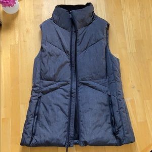Women’s puffy vest